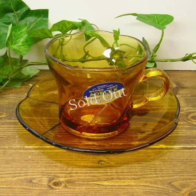 画像1: レトロガラスコーヒー碗皿・アンバー/花型：：昭和レトロ